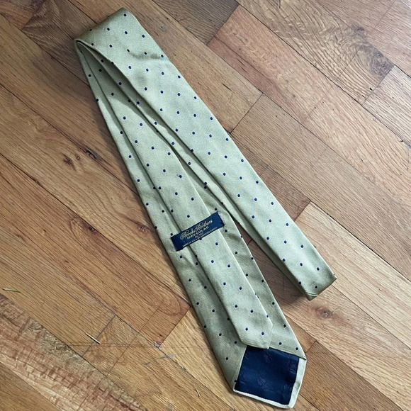 Brooks Brothers Men’s Silk Polka Dot Tie - Picture 5 of 5